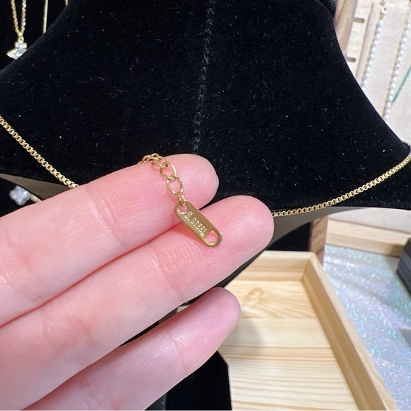 ✨Pretty gold rose in blue square, stainless steel - Picture 5 of 5